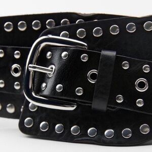 Zara NWT black distressed Studded Belt SOLD OUT 🖤 size 80